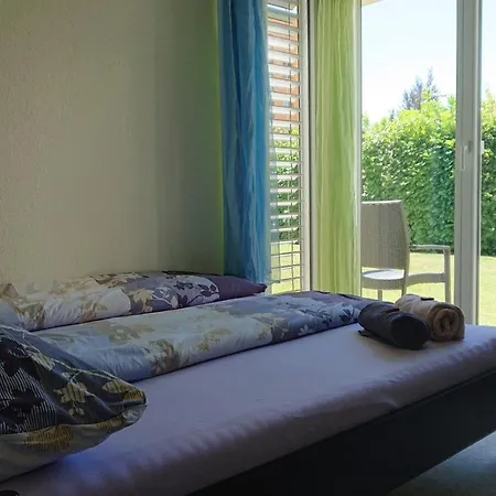 Privatzimmer 300M Zur S-Bahn Jona Rapperswil-Jona Esterno foto