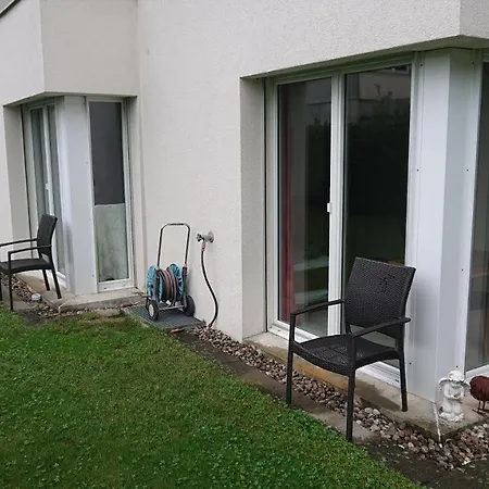 Privatzimmer 300M Zur S-Bahn Jona Rapperswil-Jona Esterno foto