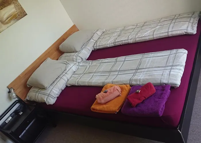 Privatzimmer 300M Zur S-Bahn Jona