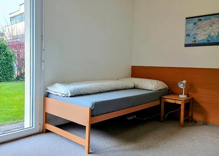 Privatzimmer 300M Zur S-Bahn Jona